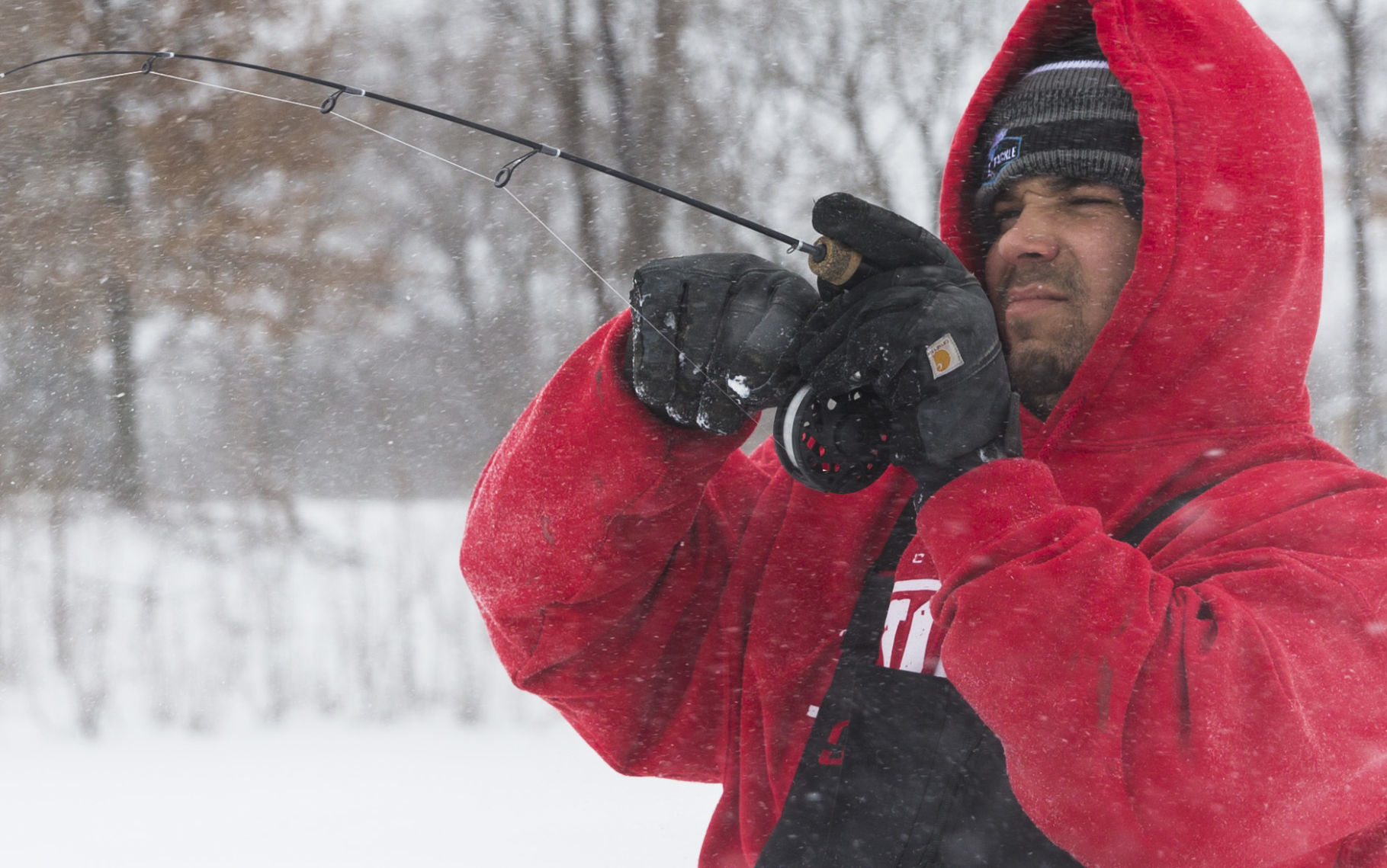 021219kw-ice-fishing-02